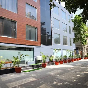 Aparthotel The Empire Villa,cyber City, 